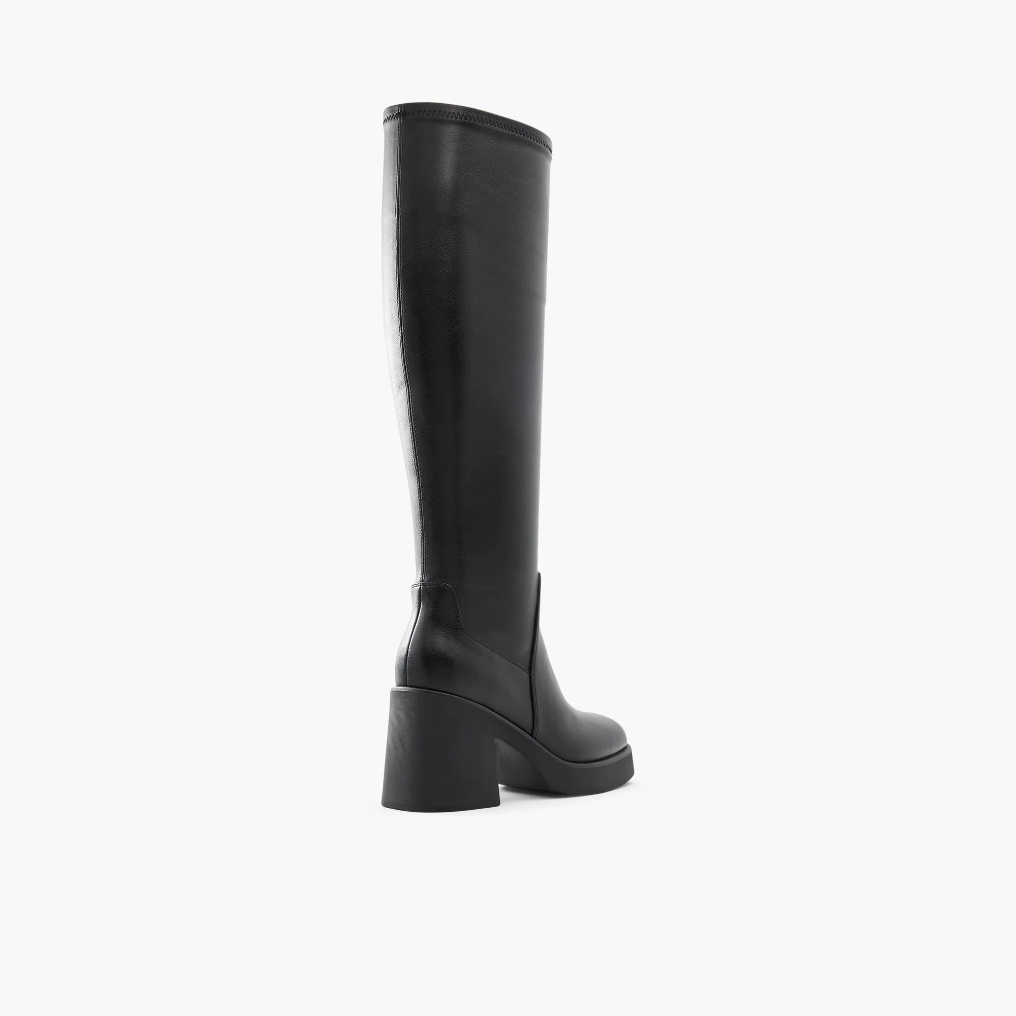 Britnay - Image 7