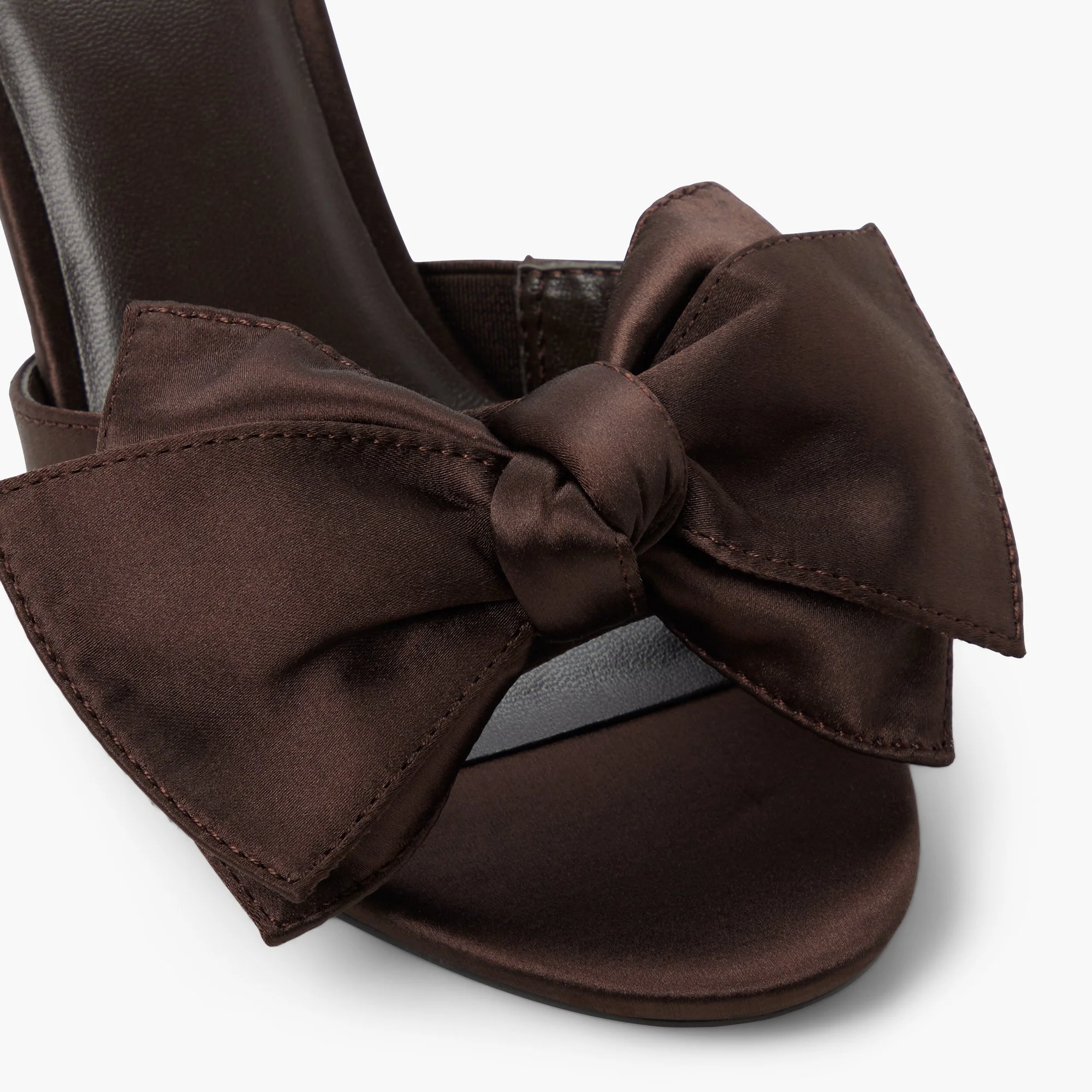 Molliee - Image 6
